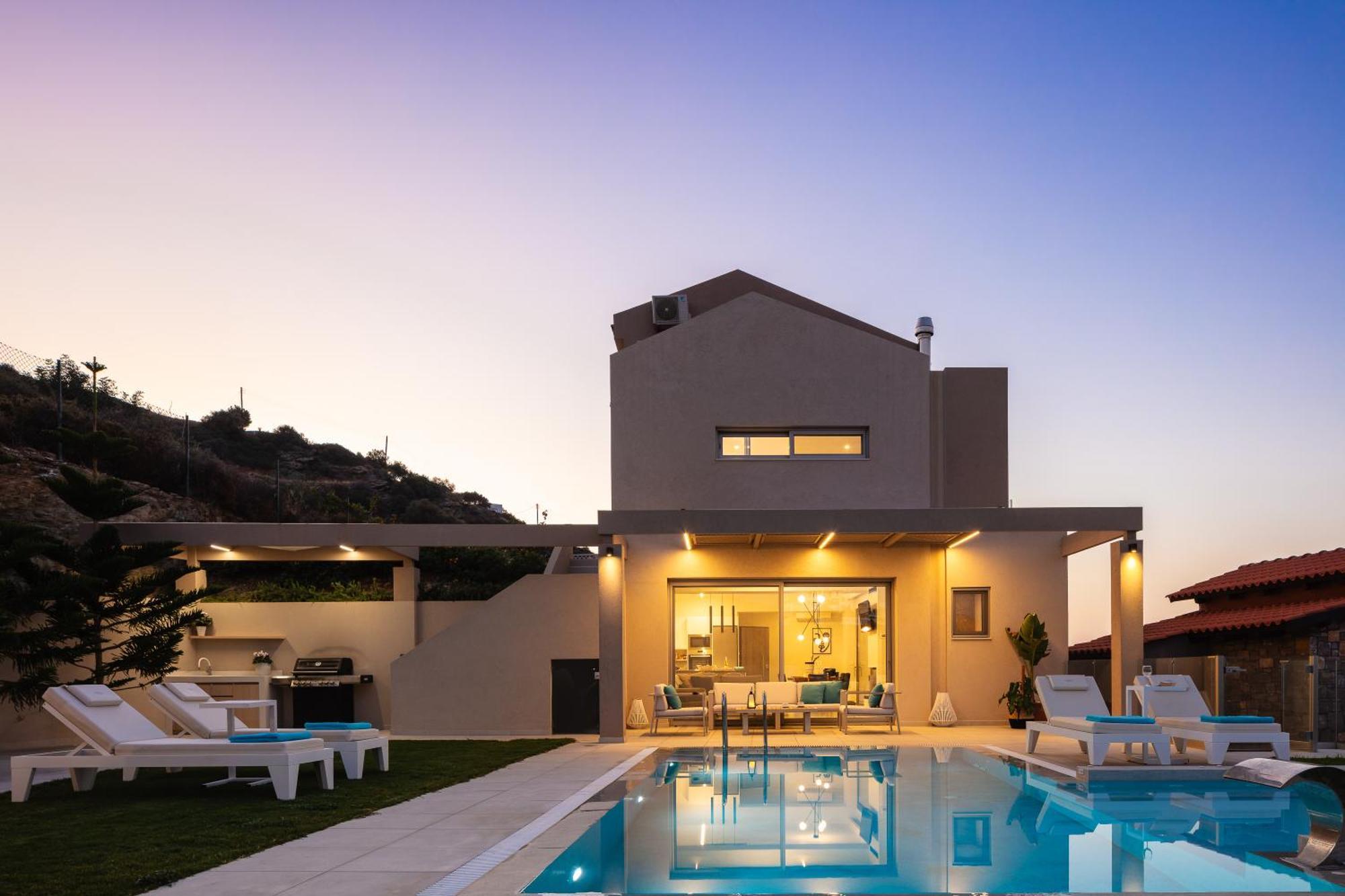 Villa Ligaria Pinnacle Екстериор снимка