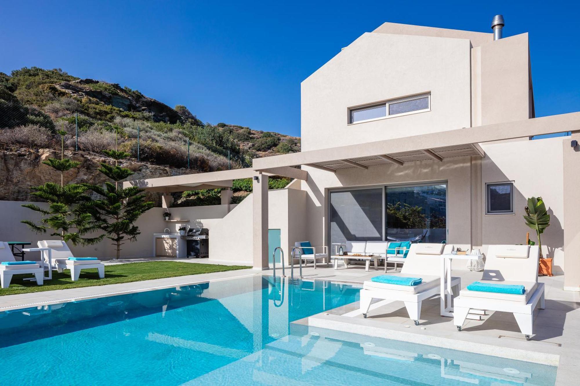 Villa Ligaria Pinnacle Екстериор снимка