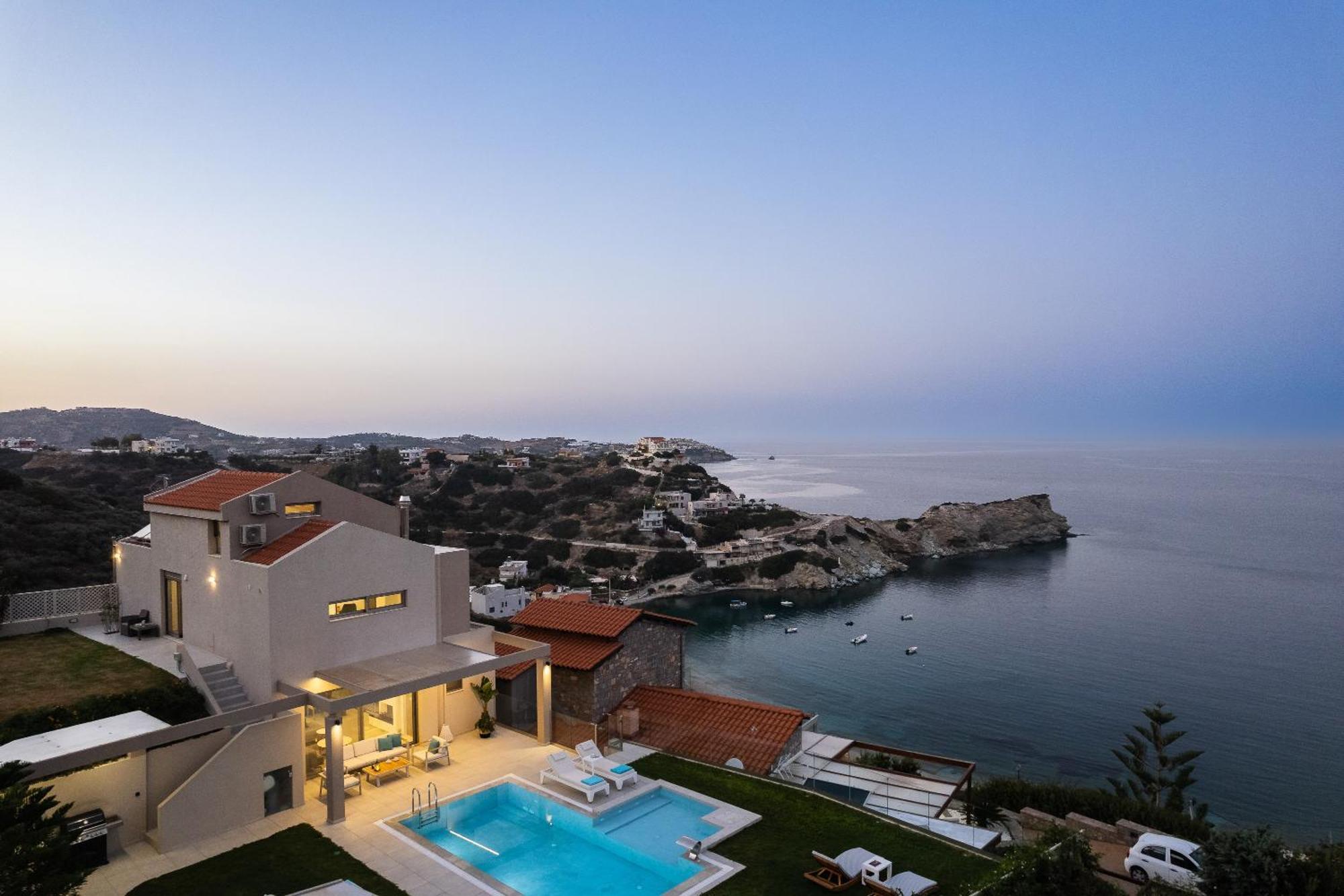 Villa Ligaria Pinnacle Екстериор снимка