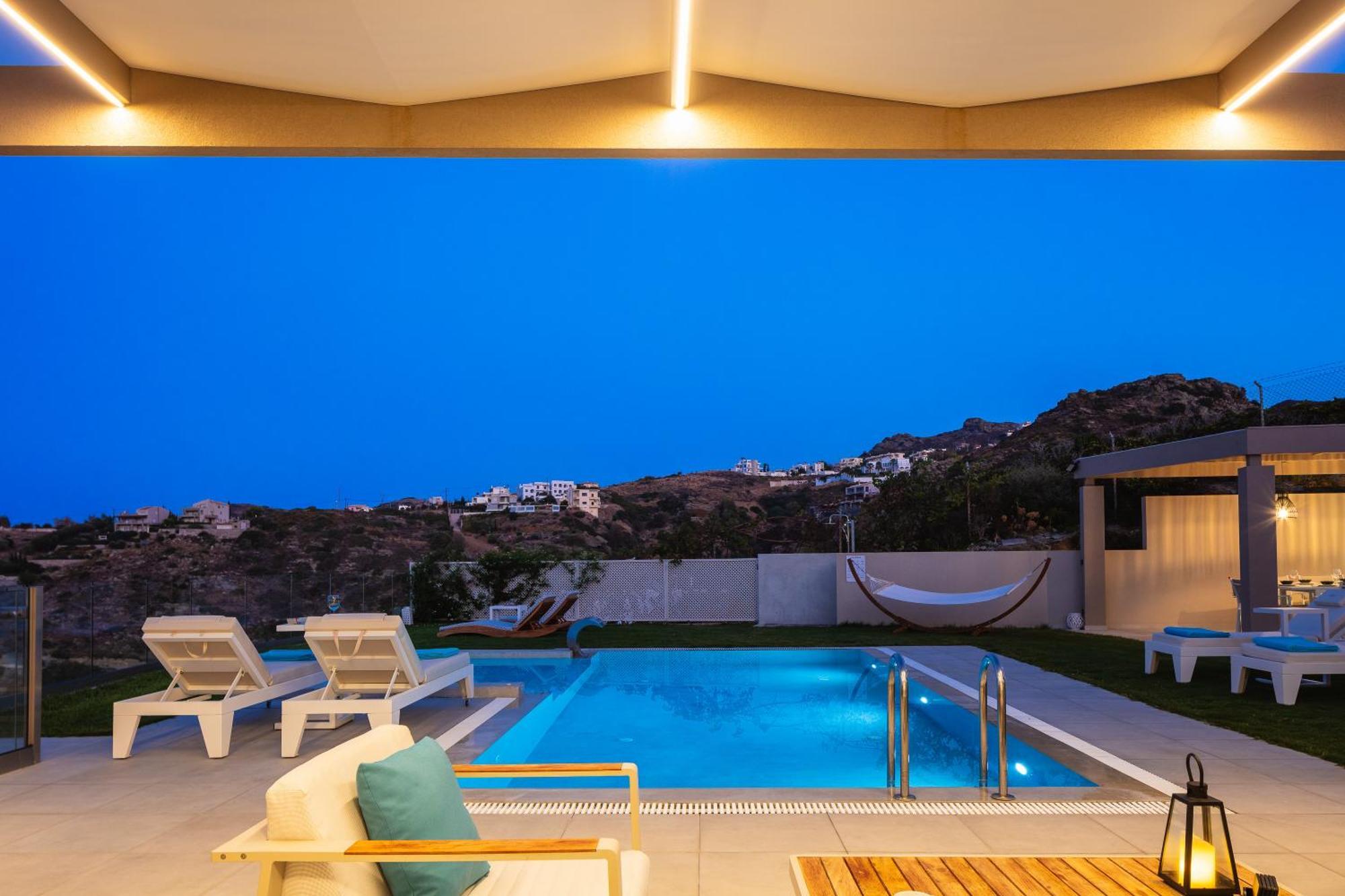 Villa Ligaria Pinnacle Екстериор снимка